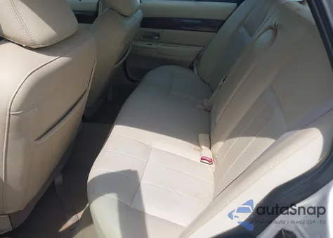 2009 Mercury Grand Marquis Ls (Fleet Only) from USA, damaged, VIN 2MEHM75VX9X632148